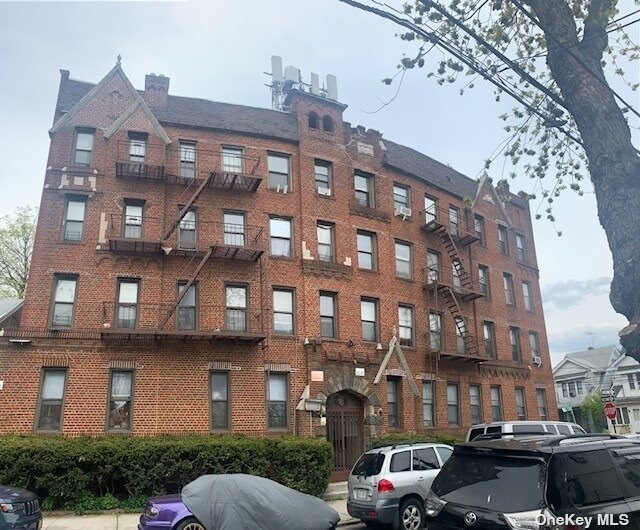 Foto principal - 94-45 86th Rd