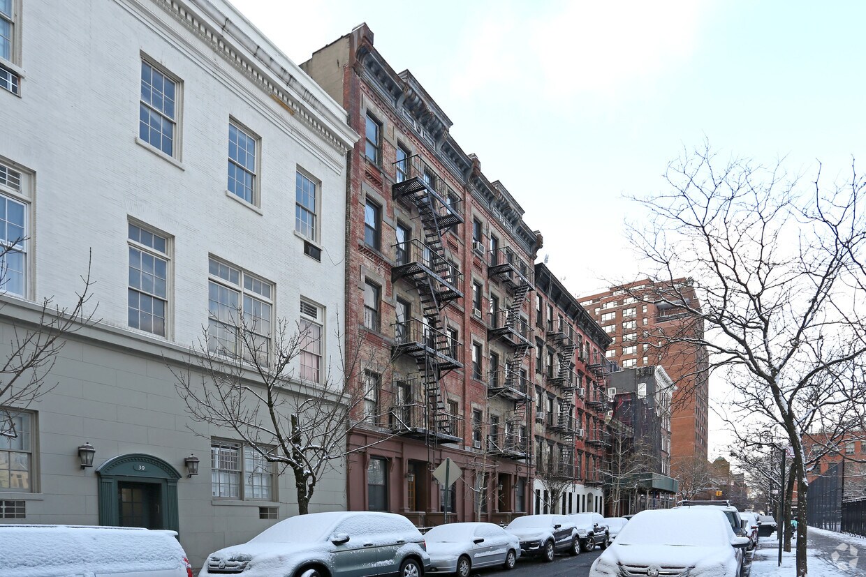 Primary Photo - 36 Horatio St