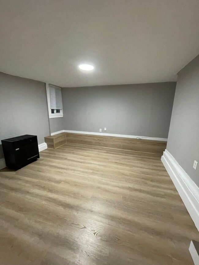 Building Photo - 1619 12th St