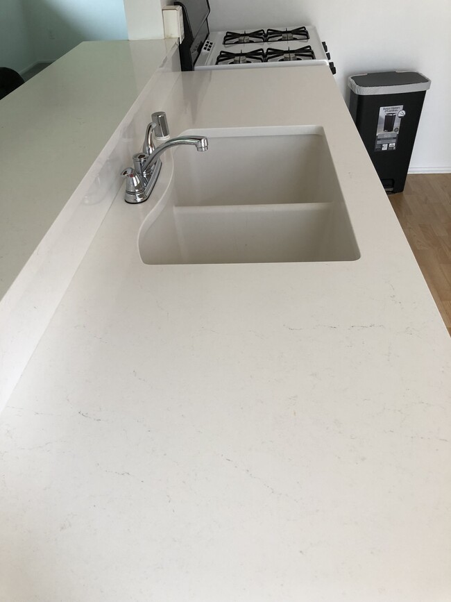 New Quartz counter-top - 1029 Palms Blvd