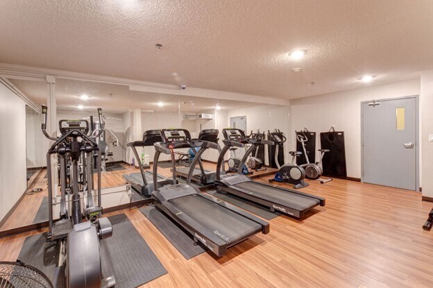 Photo du bâtiment - Westwood Terrace