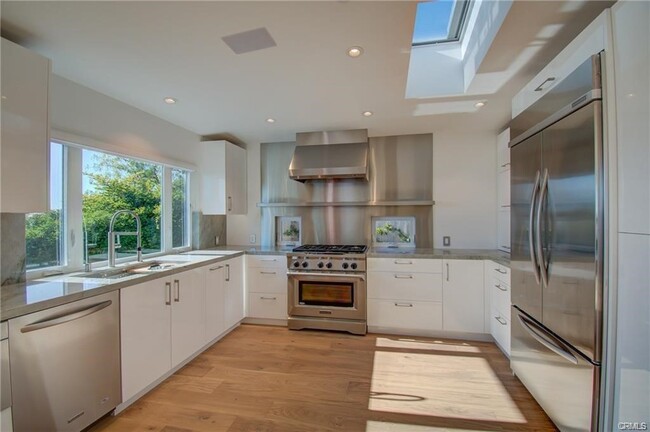 Foto del edificio - 2880 Chateau Way