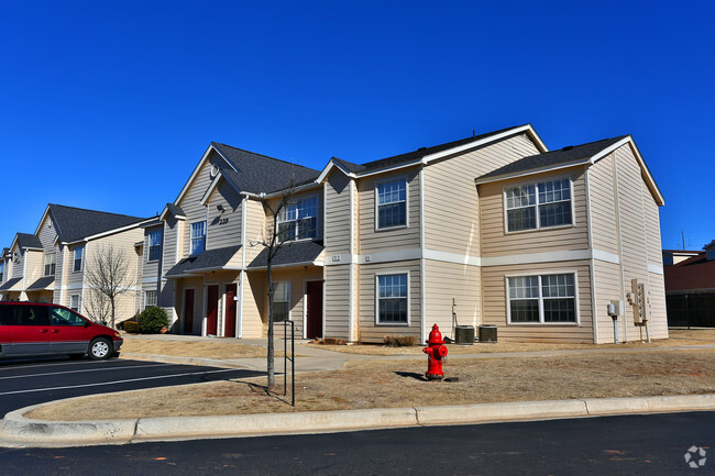 Foto del edificio - Lyons Estates