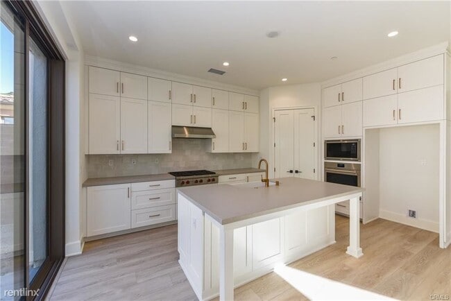 Building Photo - 4 br, 3 bath House - 141 Statura