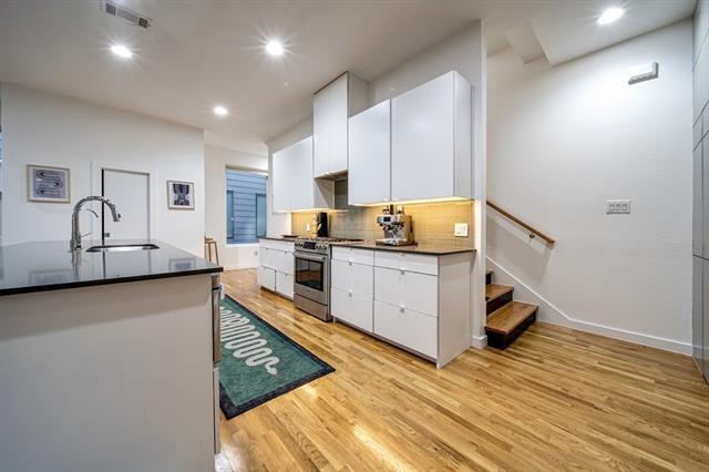 Foto del edificio - 4940 Jack Ct