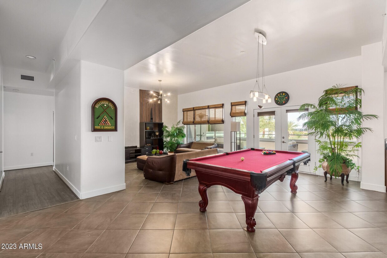Foto principal - 945 E Playa Del Norte Dr
