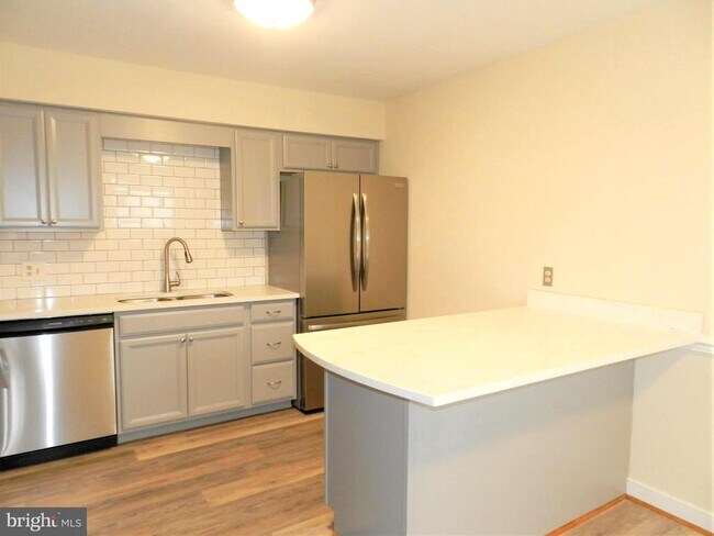 Foto del edificio - 300 Claiborne Ave
