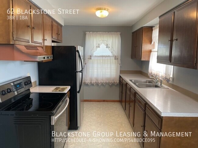 Building Photo - 62 Blackstone Street