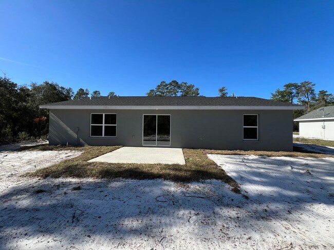 Foto del edificio - Be the FIRST to live in this BRAND NEW 3 B...
