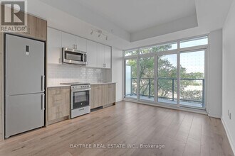 Building Photo - 1195 The Queensway