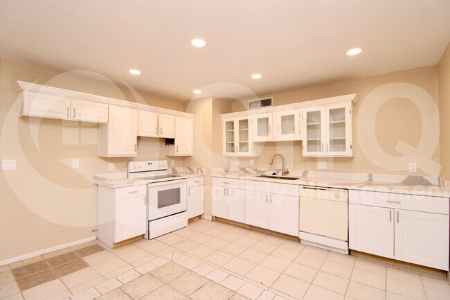 Foto del edificio - 5330 W St Moritz Ln