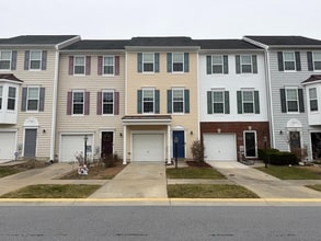 Building Photo - 20636 Albermarle Ln