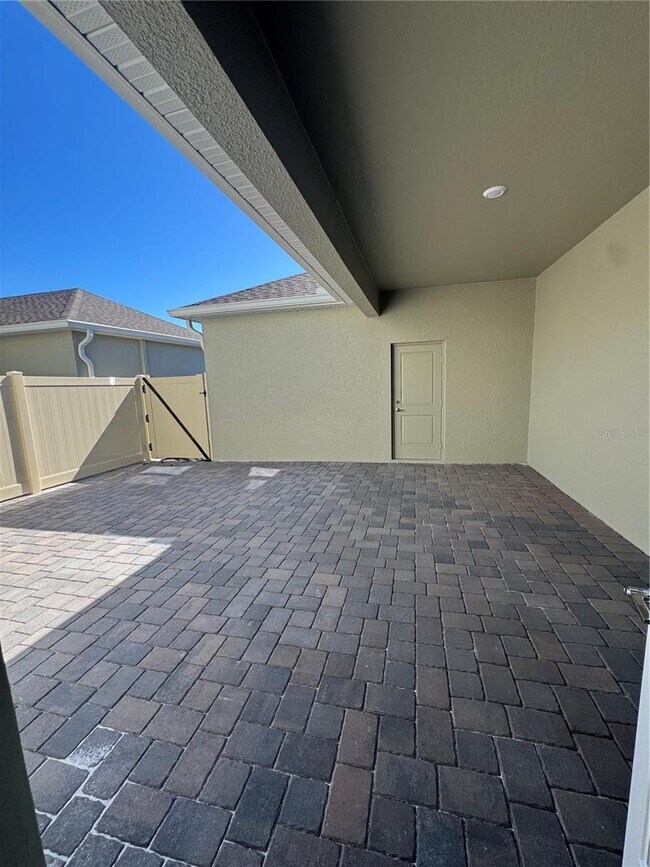 Foto del edificio - 1865 Fulfillment Dr