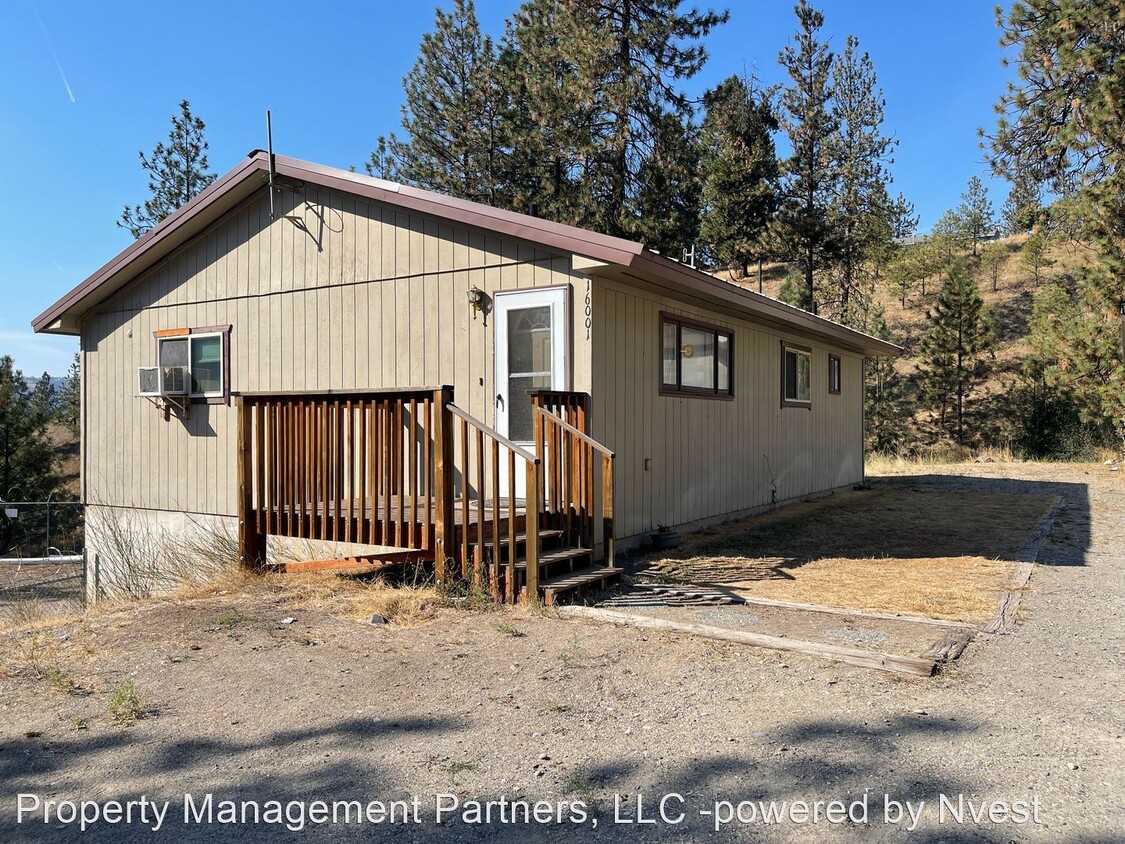 Primary Photo - 2 br, 1 bath House - 16001 N Suncrest Dr