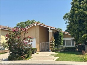 Building Photo - 3911 Olive St