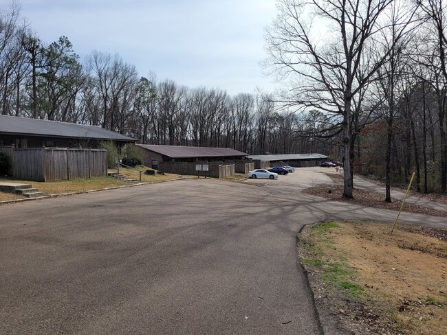 Building Photo - The Ranch