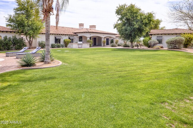 Foto del edificio - 6116 N 38th Pl