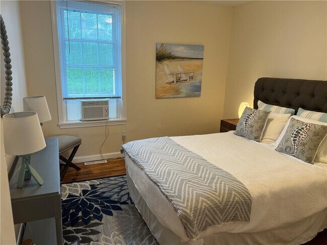 Foto del edificio - 191 Coggeshall Ave