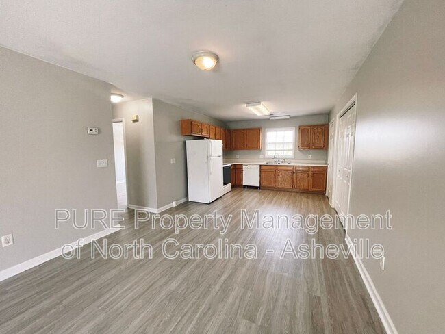 Foto del edificio - 143 Carrion Ln