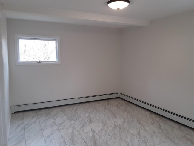 Foto del edificio - 3 Hudson Bluff Cir