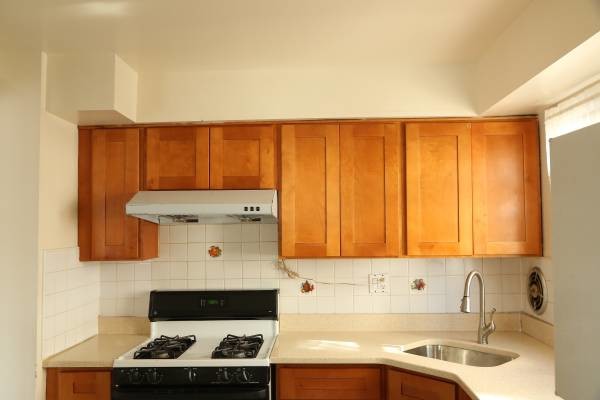 Building Photo - 111 STREET