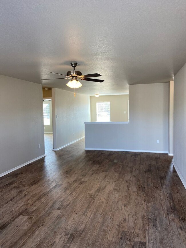 Building Photo - Four Bedroom | Two Bathroom in Jonesboro