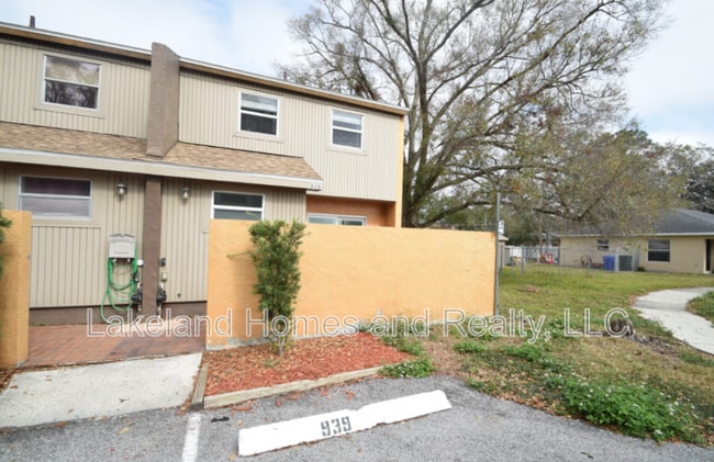 Foto del edificio - 939 Castle Way