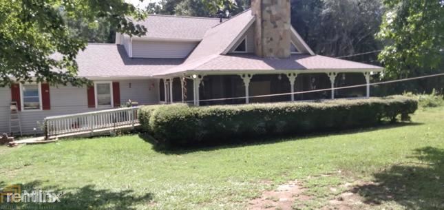 Primary Photo - 3 br, 2 bath House - 873 Cowan Road