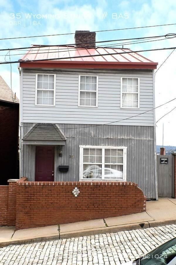 Building Photo - bedroom in Pittsburgh PA 15211