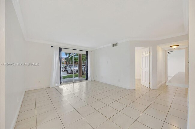Foto del edificio - 10630 SW 157th Ct
