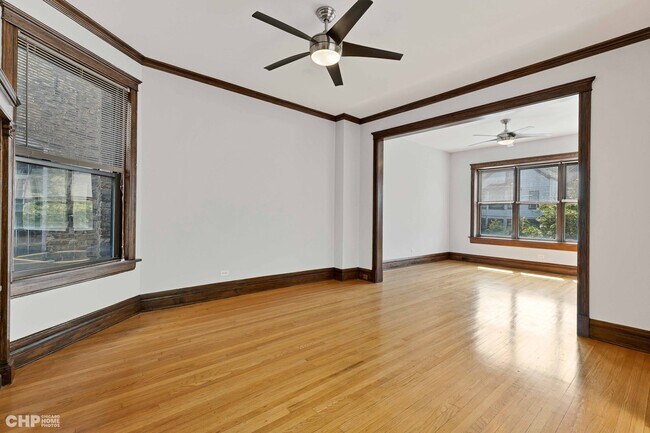 Building Photo - 3753 N Southport Ave