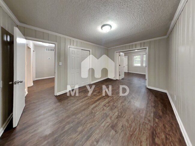 Building Photo - 767 Vinson Pl