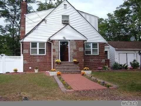 Primary Photo - 834 5th St