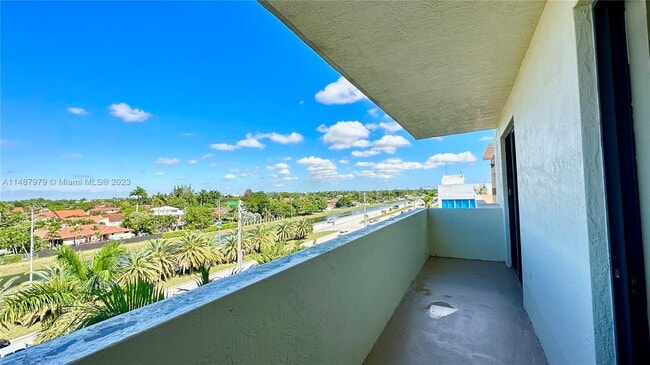 Building Photo - 8440 SW 8th St