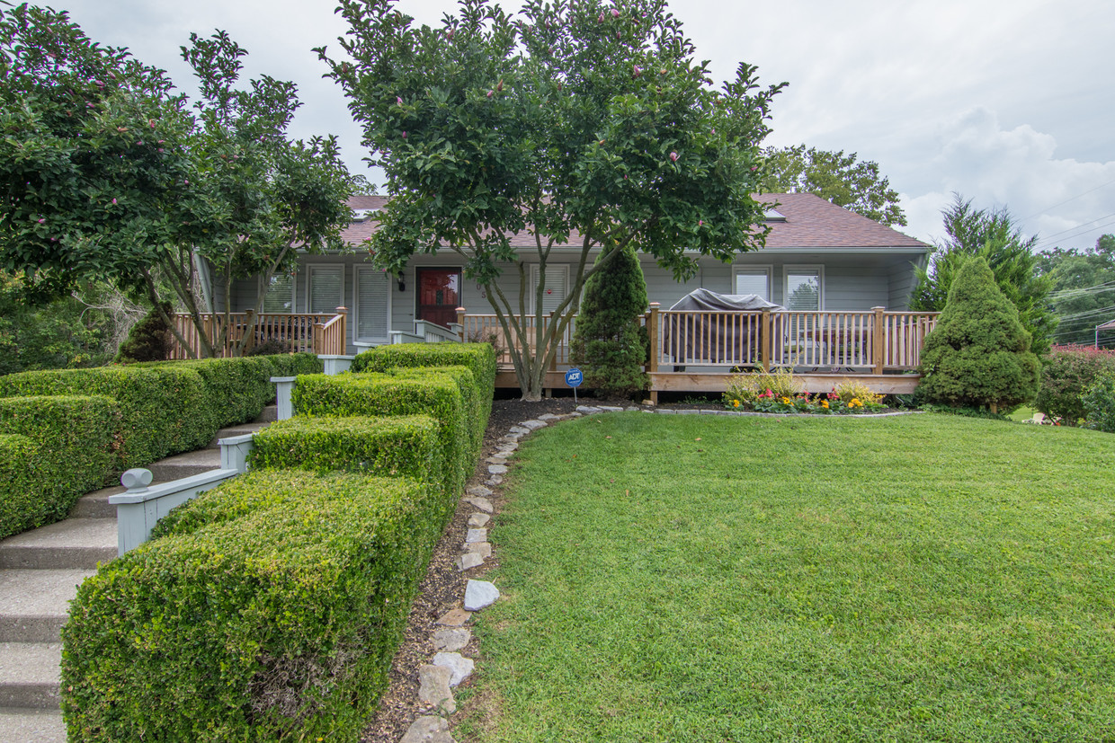 Foto principal - 3705 Belleau Wood Dr