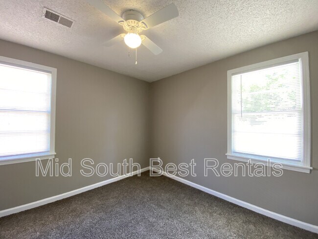 Building Photo - 3492 Millard Rd