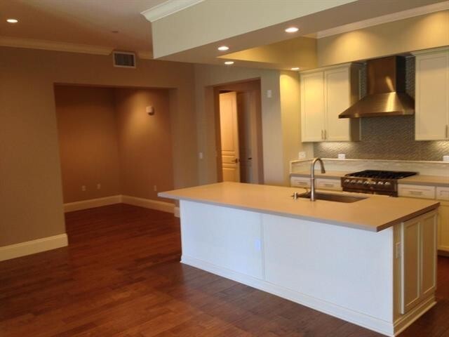 Building Photo - Downtown Los Altos Luxury Condo, 2BD/2.5BT...
