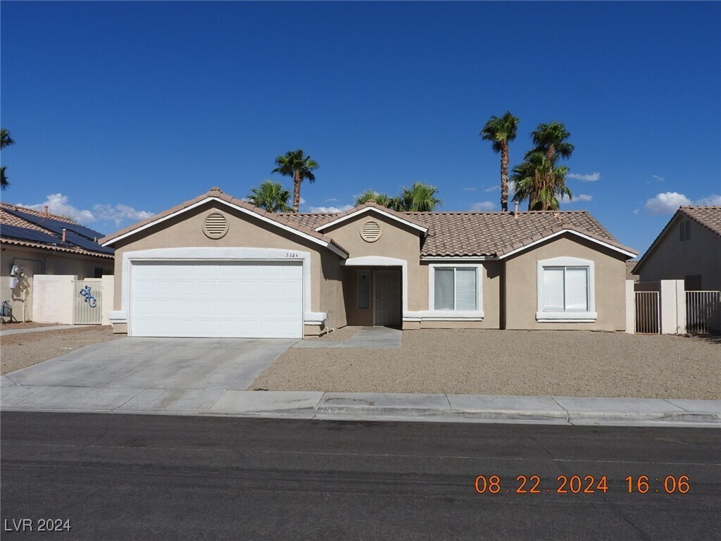 Foto principal - 5324 Acacia Grove St