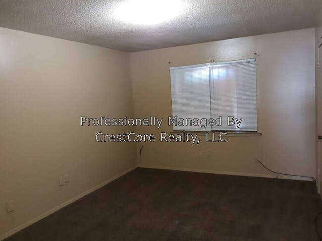 Building Photo - 3440 Barbwood Dr