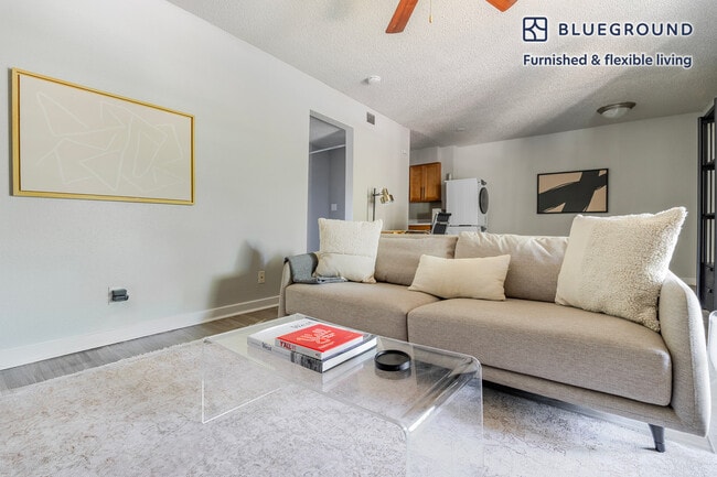 Building Photo - 1230 E 38th 1/2 St