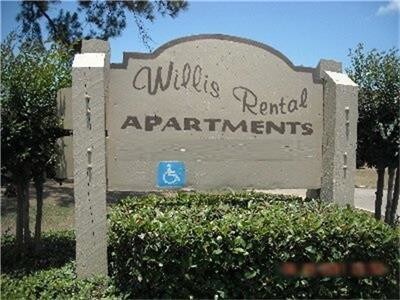 Building Photo - 203 E Watson Dr