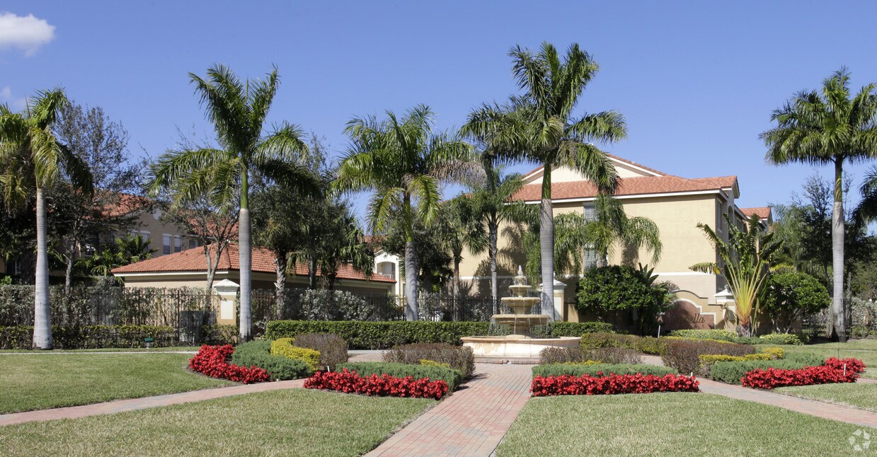 Mirabella Villas Apartments in Boynton Beach, FL