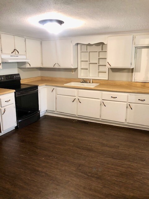 Building Photo - 303 Co Rd 1650
