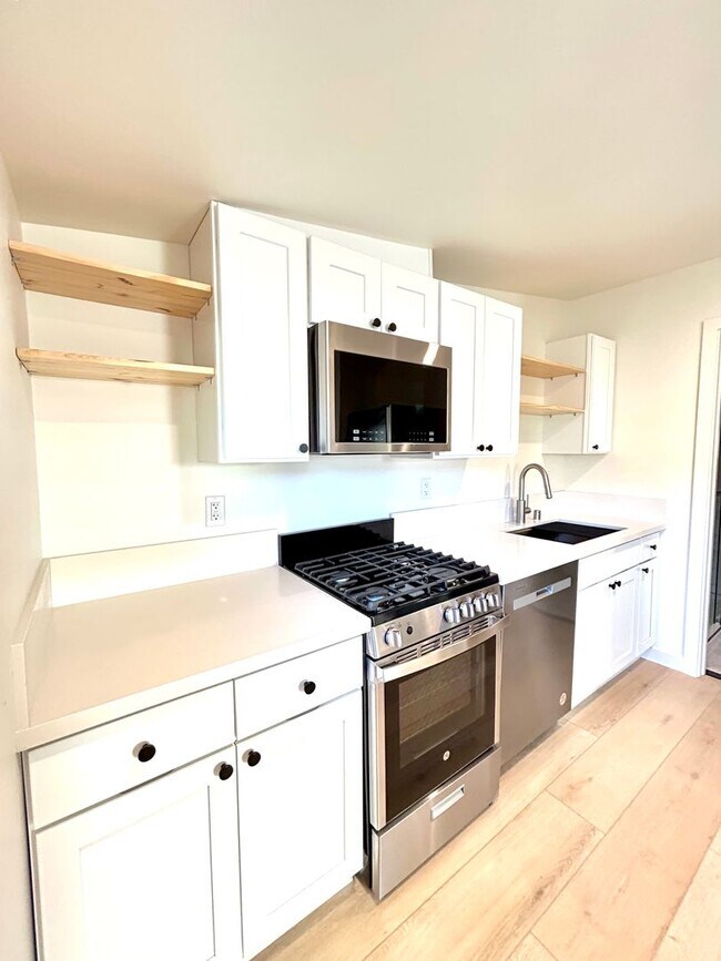 Foto del edificio - Studio - Downtown Santa Barbara