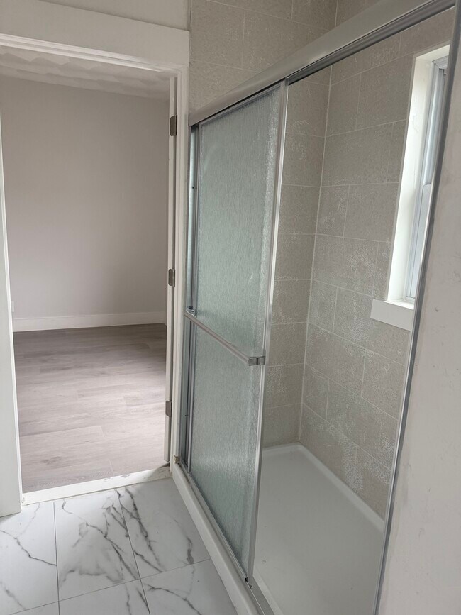 Foto del edificio - 233 Whipple St