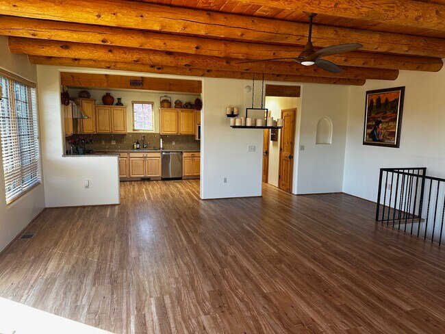 Planta abierta - 501 Rio Grande Ave
