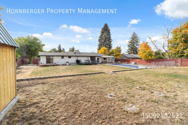 Building Photo - 15821 E Heroy Ave