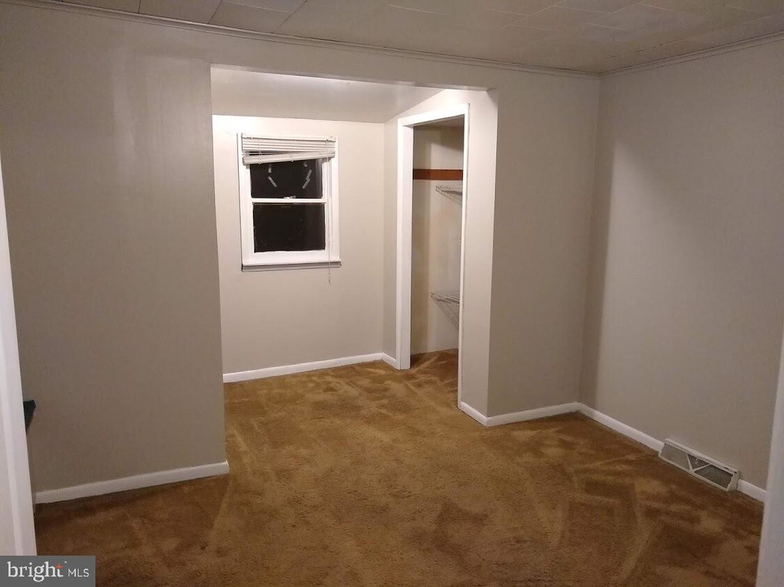 Foto principal - 801 W Norwegian St