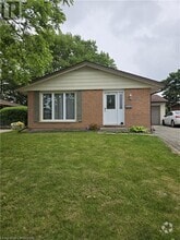 Building Photo - 57 Kingswood Dr