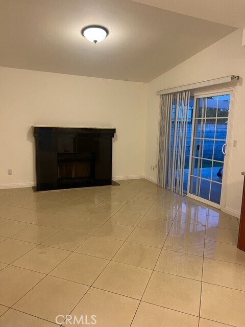 Foto del edificio - 13811 Earl Ave